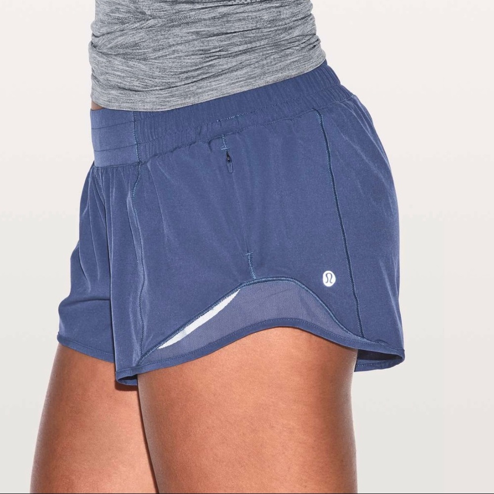 🌸SOLD🌸 Lululemon Hotty Hot Short II 2.5”